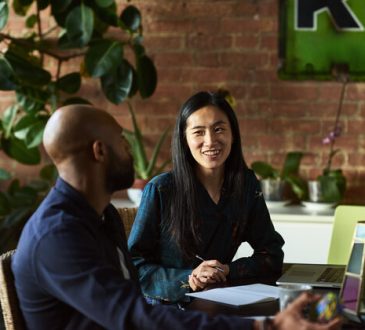 Comment négocier des avantages dans une offre d’emploi (autres que le salaire)?