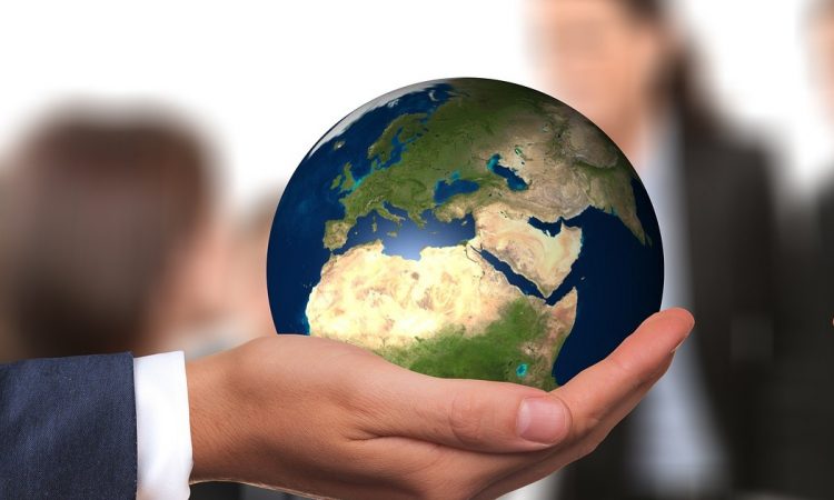 Travailler à l’étranger : 7 ressources pour être bien informé
