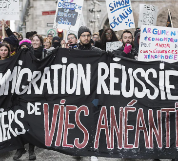 Plus de 50 000 travailleurs qualifiés attendent d’être admis au Québec