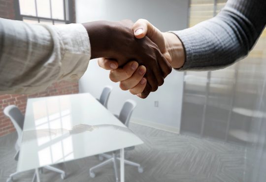 Pour vos clients nouveaux arrivants : vous êtes plus qu'un conseiller en emploi à leurs yeux