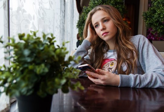 Comment soutenir les parents devant l’indécision vocationnelle de leur adolescent