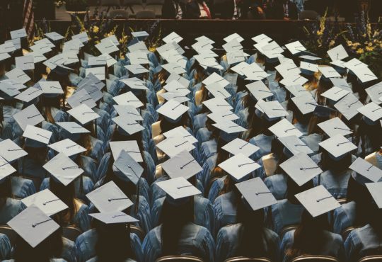 Il est temps de mieux mesurer la réelle valeur de la prestation de travail des diplômés universitaires