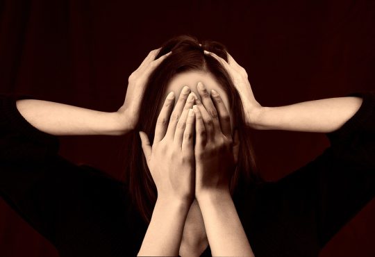 La santé psychologique au travail : 5 formations pour être mieux outillés