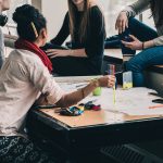 La cote de rendement au collégial (CRC), généralement appelée cote R, obsède les cégépiens et à juste titre : il est un élément central dans le processus de sélection des étudiants lors de leur admission à l'université.